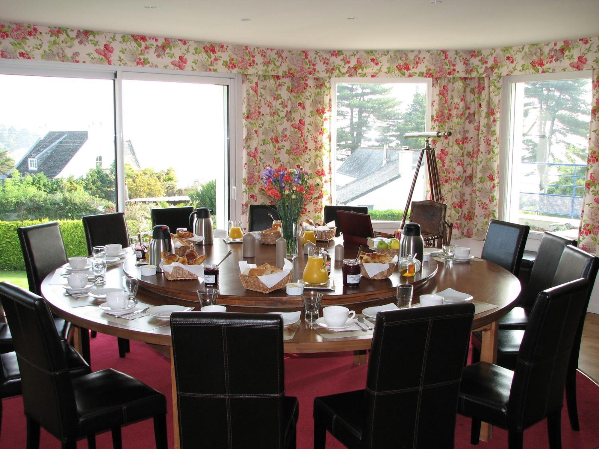 L'Escale Evel Er Ger Bed & Breakfast Locquirec Exterior foto